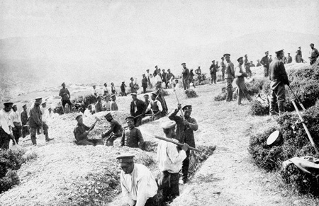 Bulgarian 9th (Pleven) Division digging trenches on Petit Couronn� at Doiran