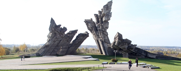 The Holocaust in the Baltic States The Holocaust in the Baltic States