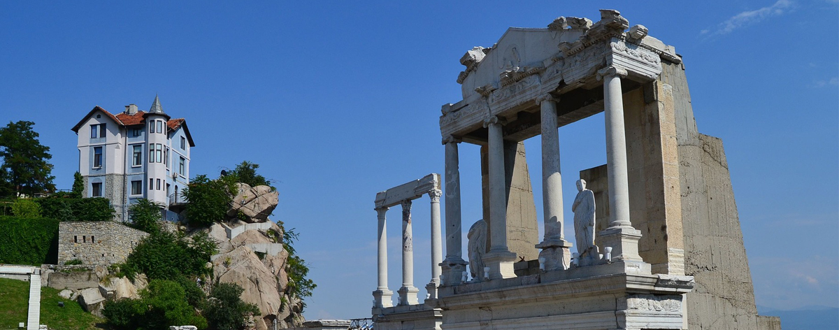 The Gold of Thrace and Rome The Gold of Thrace and Rome
