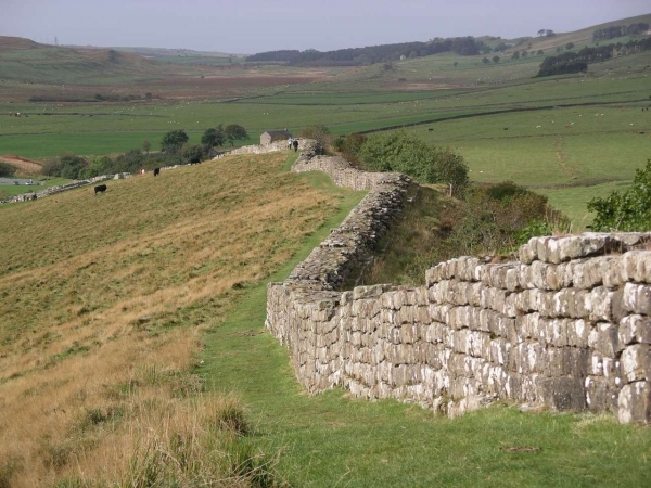 Archaeologists discover 1900 year old toy mouse at Hadrian’s Wall Archaeologists discover 1900 year old toy mouse at Hadrian’s Wall