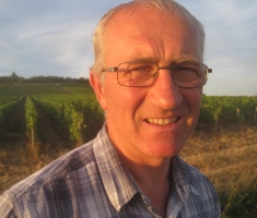 Dr Stephen Miles Dr Stephen Miles