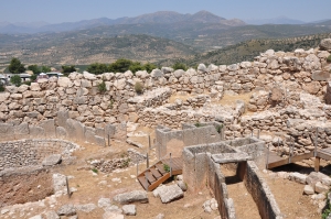 The Essential Archaeology of Greece - click to enlarge The Essential Archaeology of Greece