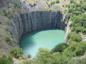 Kimberley's 'Big Hole' - click to enlarge Kimberley's 'Big Hole'