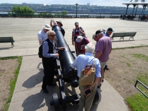 Group examining a gun on Terrace Dufferin - click to enlarge Group examining a gun on Terrace Dufferin