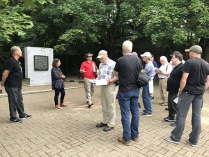Discussing the battles at the Red Bridge at Polotsk - click to enlarge Discussing the battles at the Red Bridge at Polotsk
