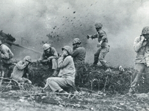 US Marine Artillery In Action - click to enlarge US Marine Artillery In Action