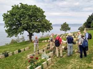 Beach CWGC - click to enlarge Beach CWGC