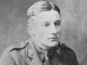 Edmund Blunden - click to enlarge Edmund Blunden