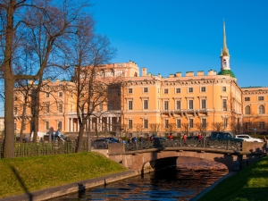 Mikhailovsky Palace - click to enlarge Mikhailovsky Palace