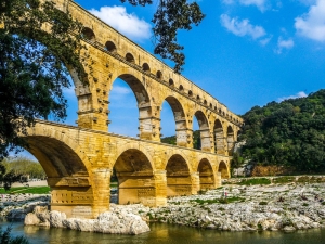 Pont du Gard - click to enlarge Pont du Gard