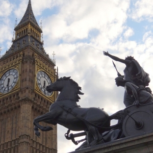 Boudica The Warrior Queen with her daughters